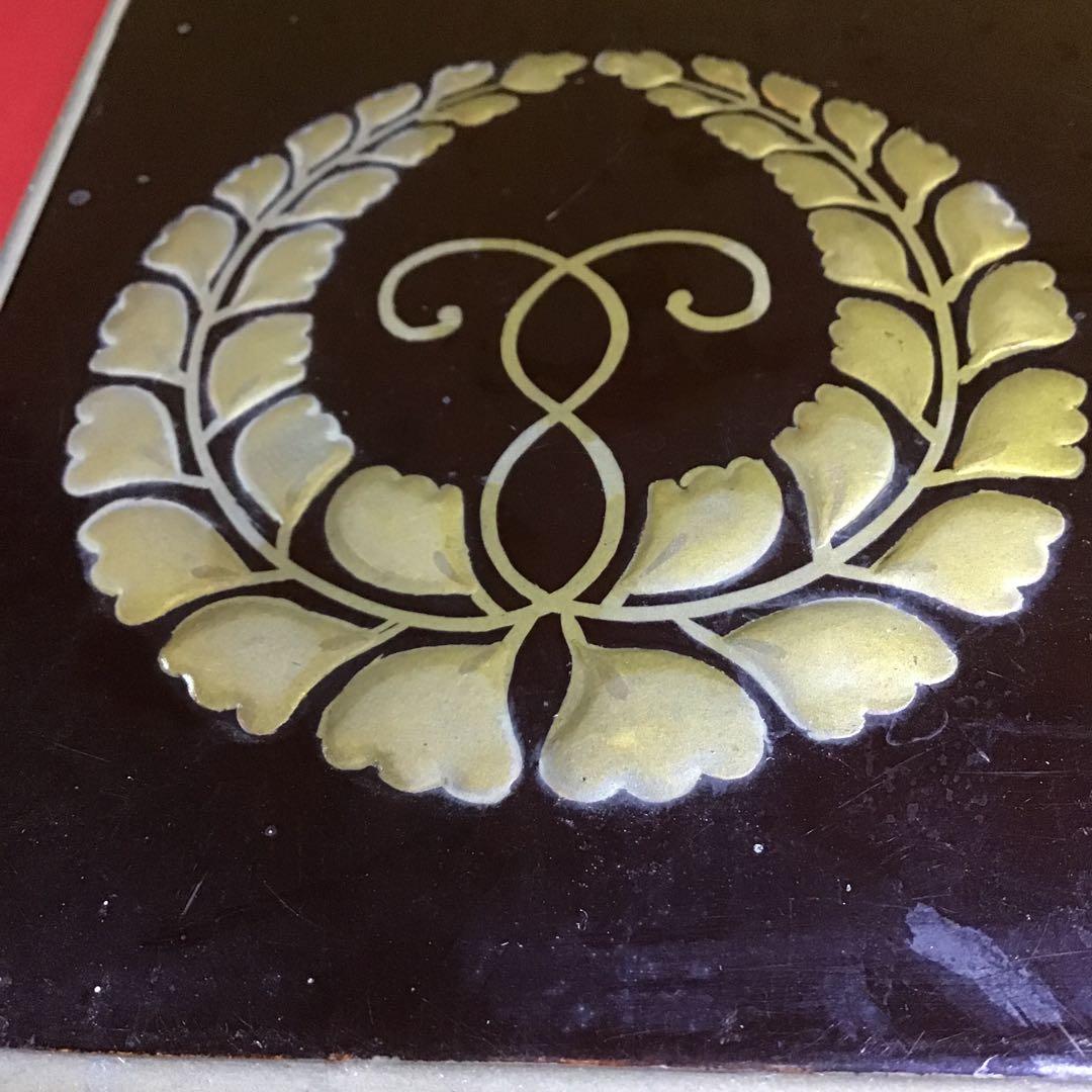 金泥高盛　五七の桐家紋　漆塗　明治期　　　za-1