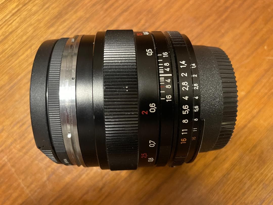 カール ツァイス　Planar T* 50mm F1.4 ZF.2 ニコンF用