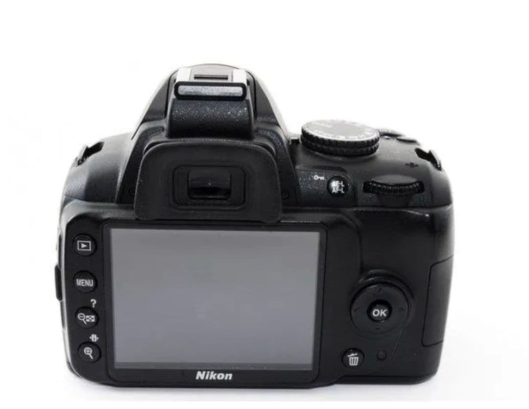 1月11日限定価格♪Nikon D3000 AF-S 18-55mm VR