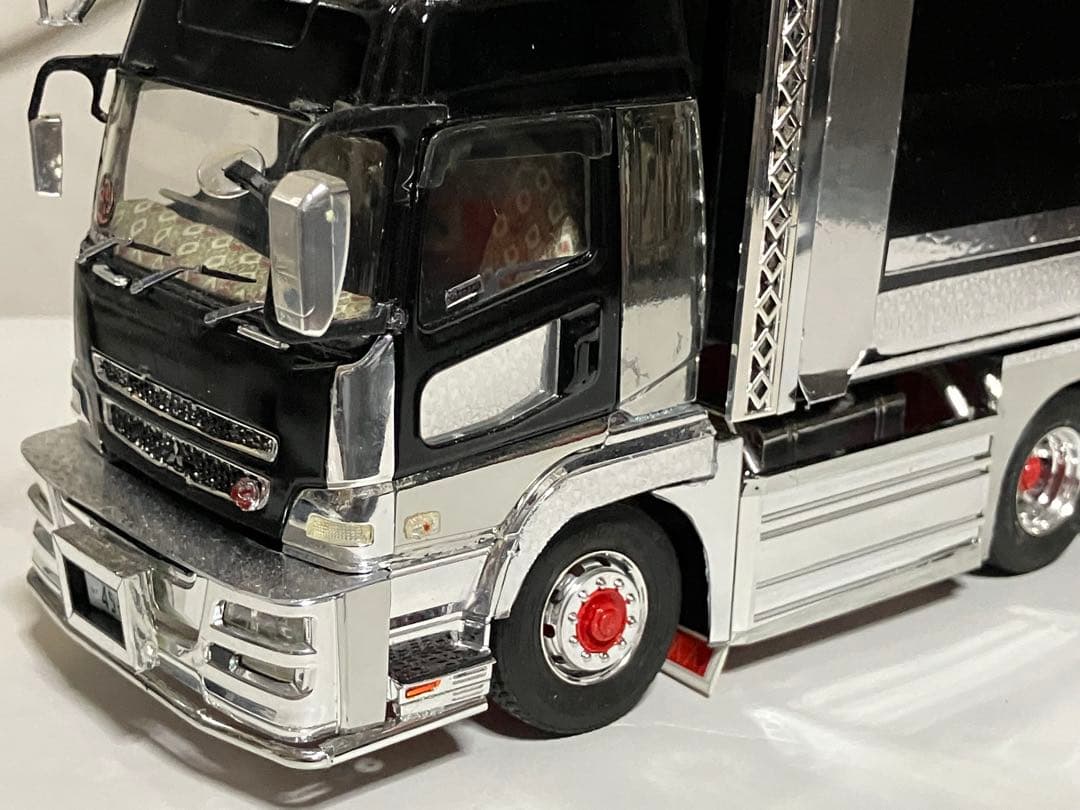 デコトラダンプ、スパグレ、デカ箱ダンプ、プラモデル1／32完成品
