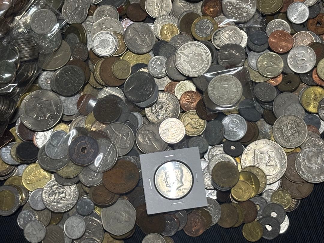 ひ*で様 外国　外国古札　 古銭　銀貨　等　まとめ　約5キロ