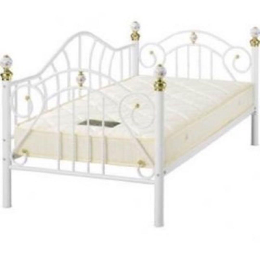 ニトリ　お姫様シングルベッドフレーム