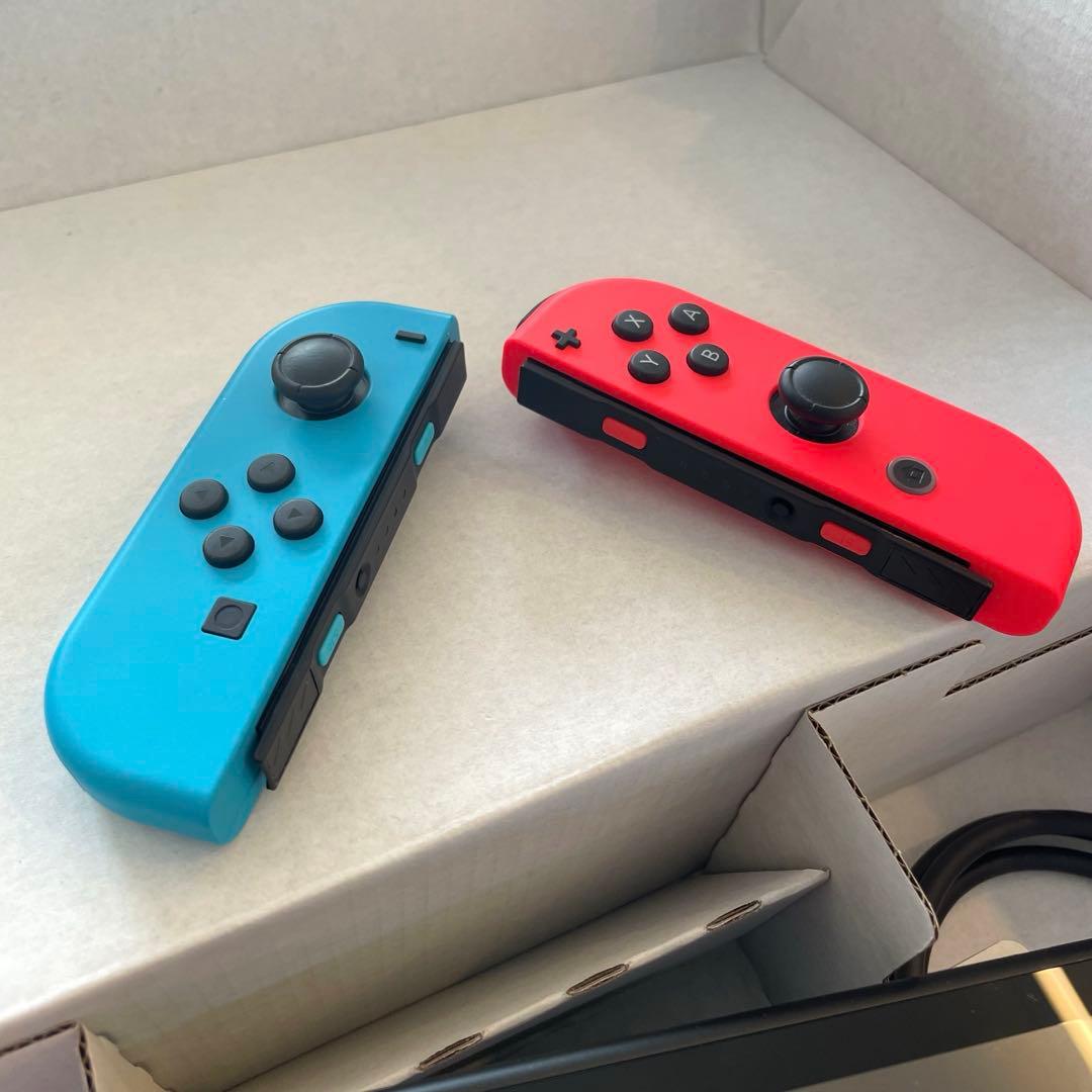 【美品】Nintendo Switch 本体 /ニンテンドー スイッチ 青 赤