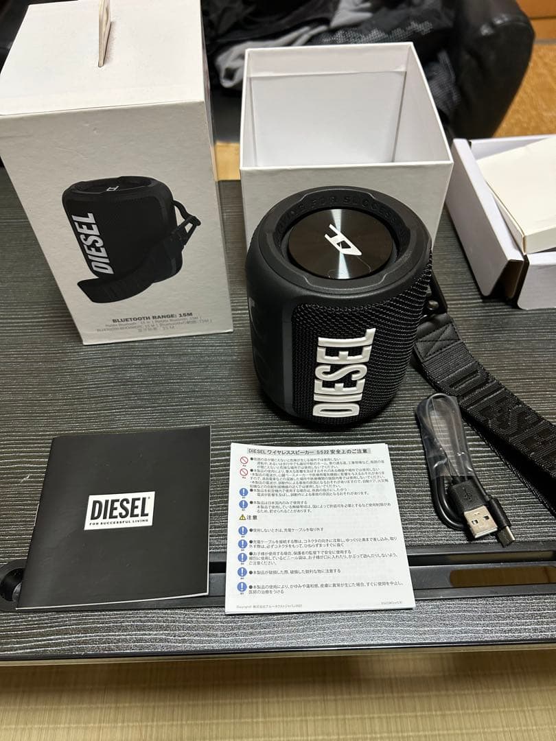 未使用 DIESEL Bluetooth スピーカー 黒