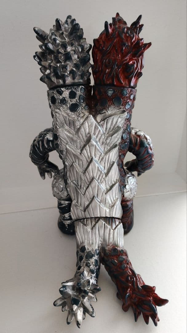 MAXTOY 双頭怪獣 デュアロス ソフビ　黒×銀