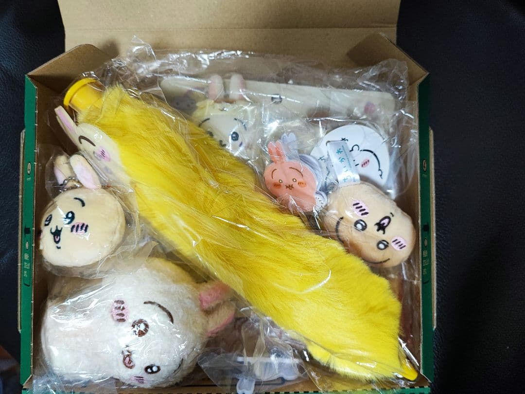 ちいかわ　うさぎ　セット売り　レア☆初期サンリオブローチ入り