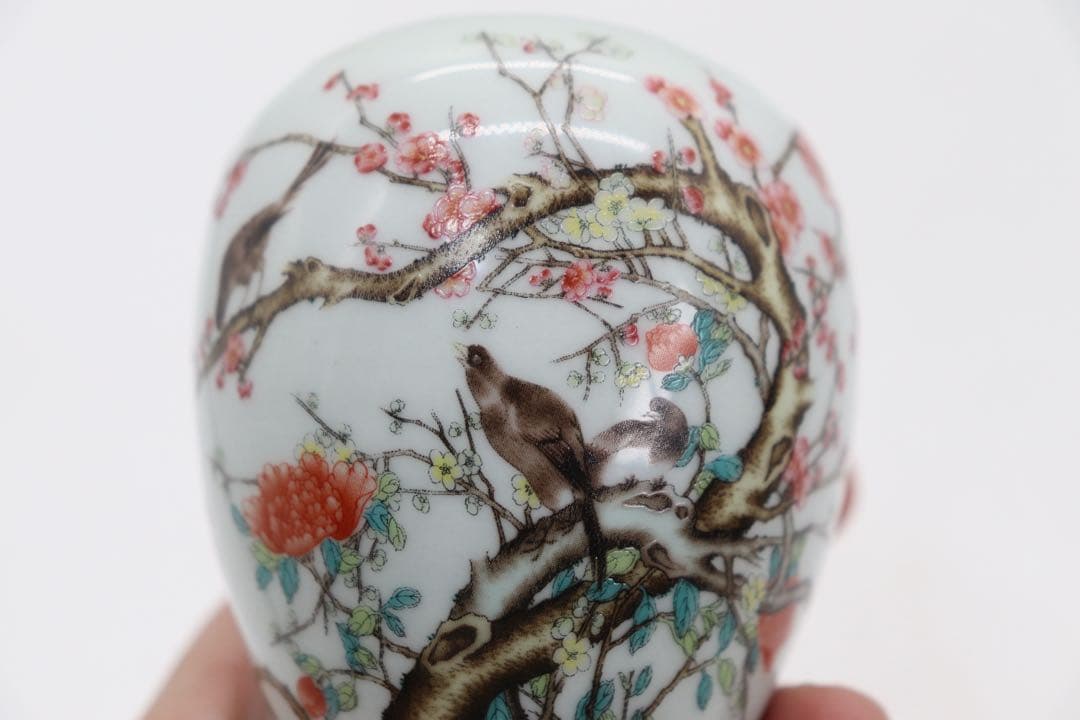 中国　玩玉　粉彩　花鳥紋小壺① 送料込み250525