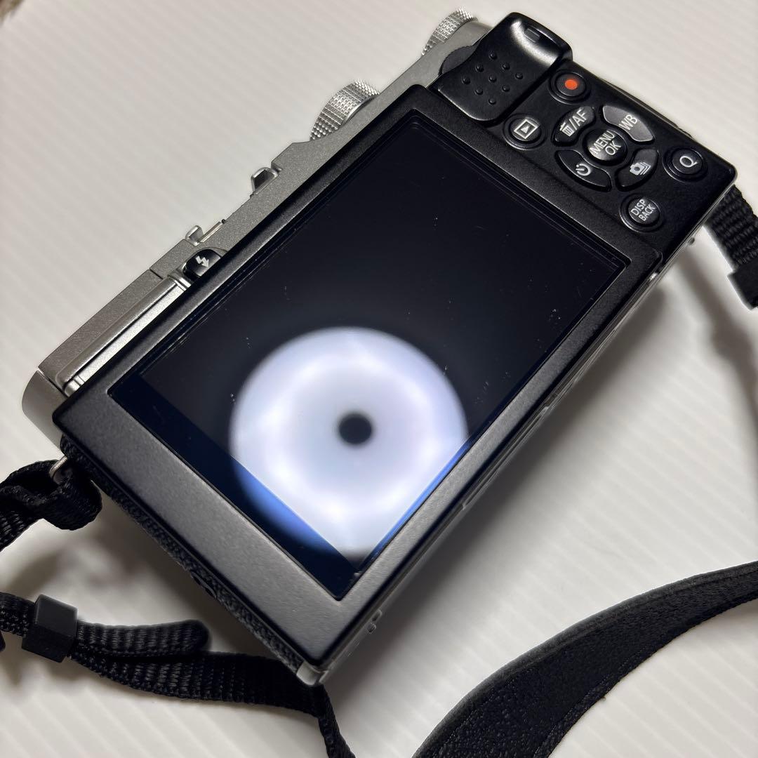 FUJIFILM ミラーレス一眼 X-A2 ダブルズームレンズキット シルバー