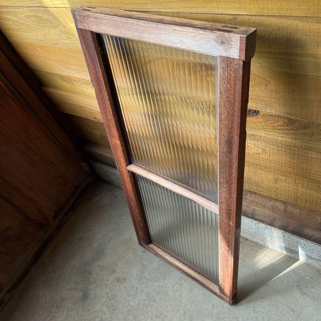 アンティーク波板ガラス枠