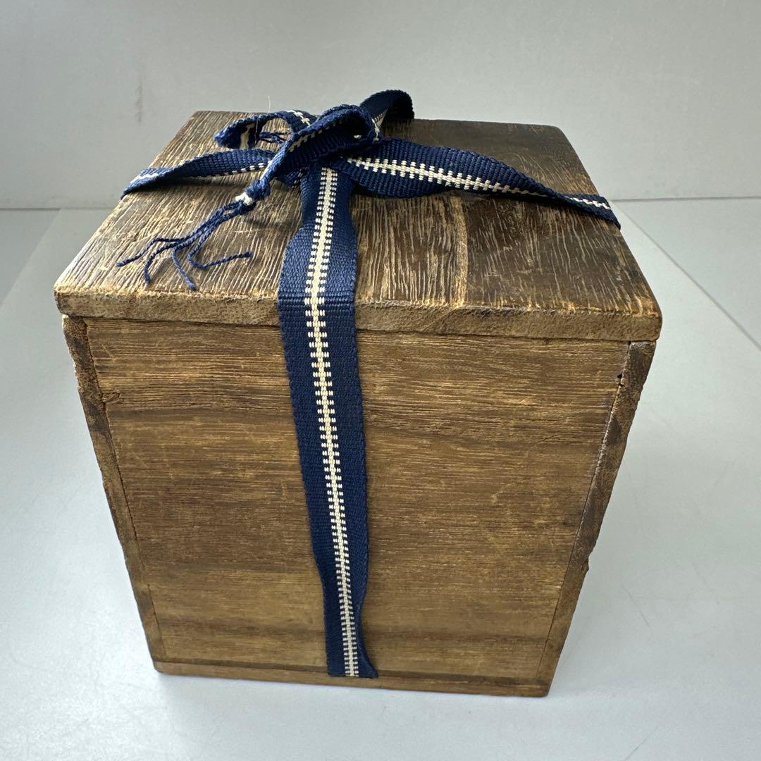 16世紀　安南染付　小壺　木箱付　高さ8.2㎝　東な7-0509①