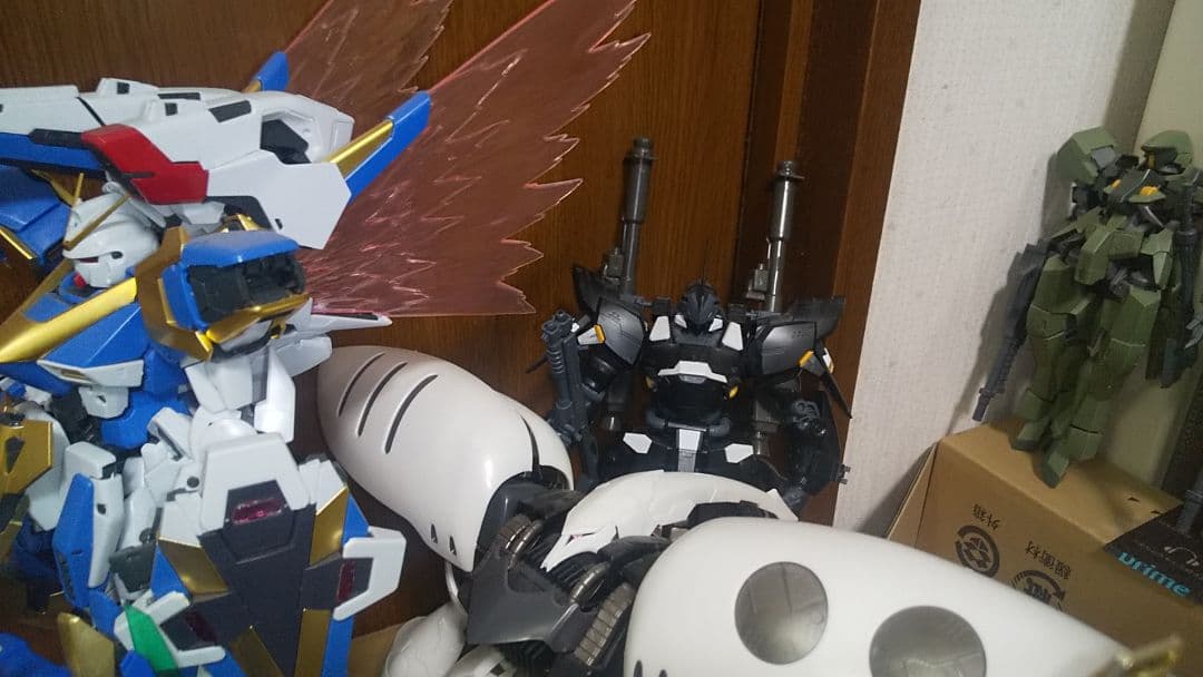 ガンプラセットＭＧ画像２も御覧くださいませ商品増やしました‼️