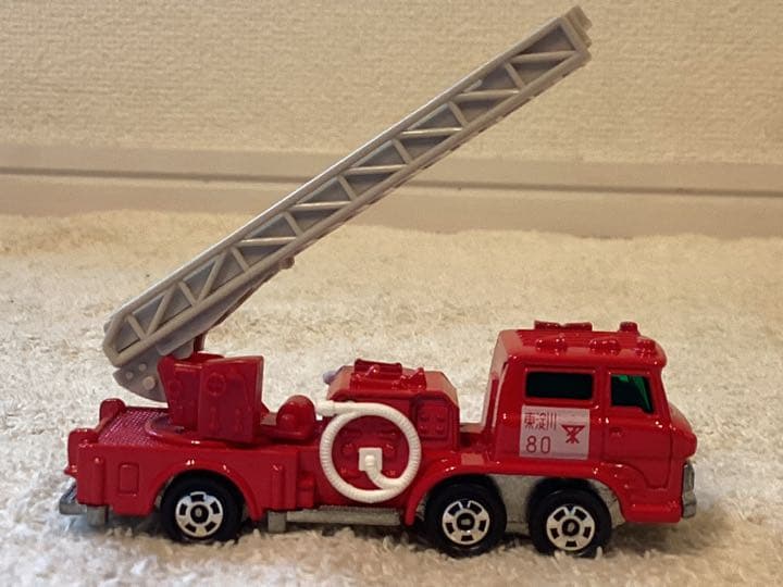 トミカ　NO.29 日野　ハシゴ消防車（東淀川）　日本製　スーパーギフト