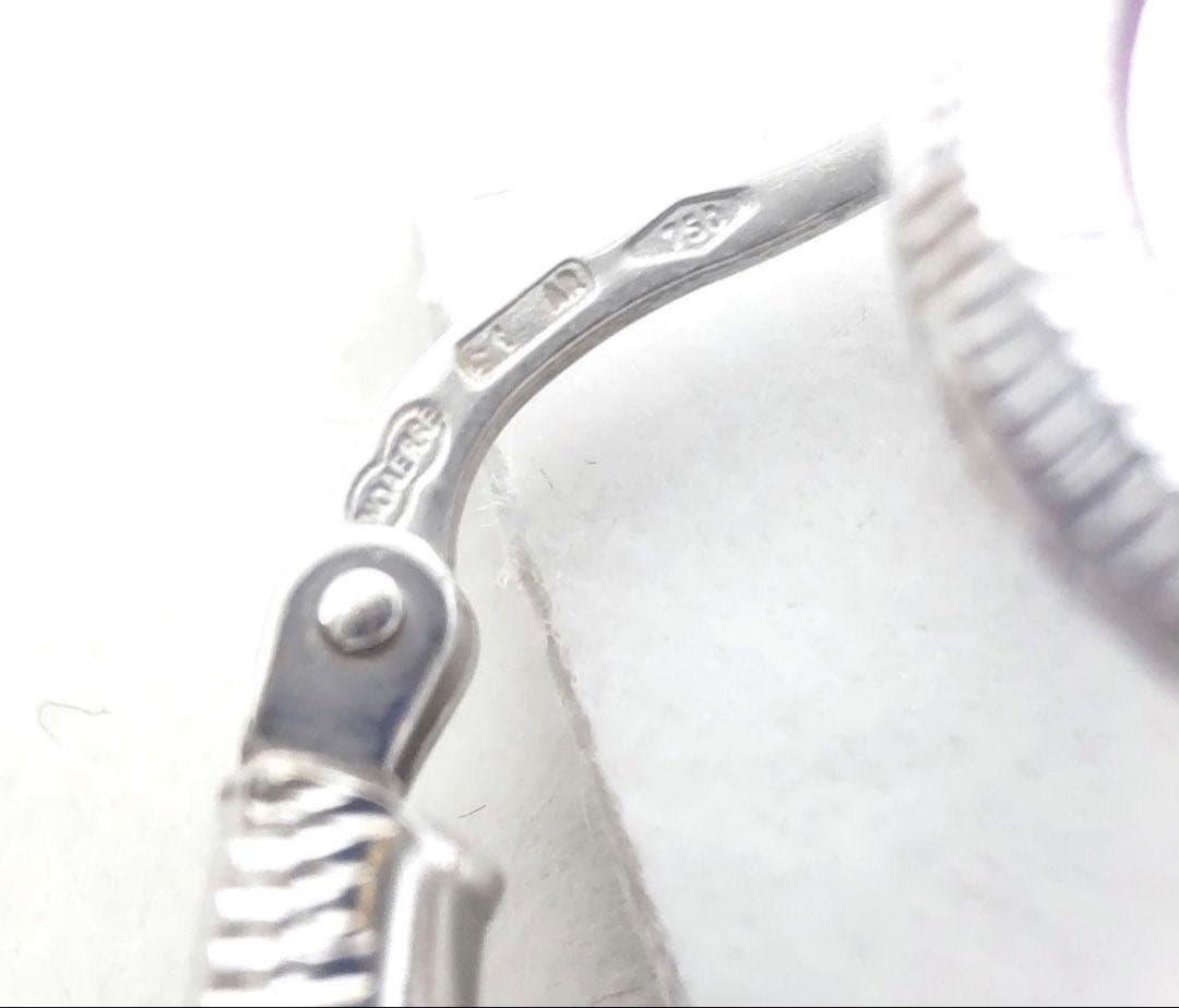 UNOAERRE ウノアエレ　k18WGフープピアス