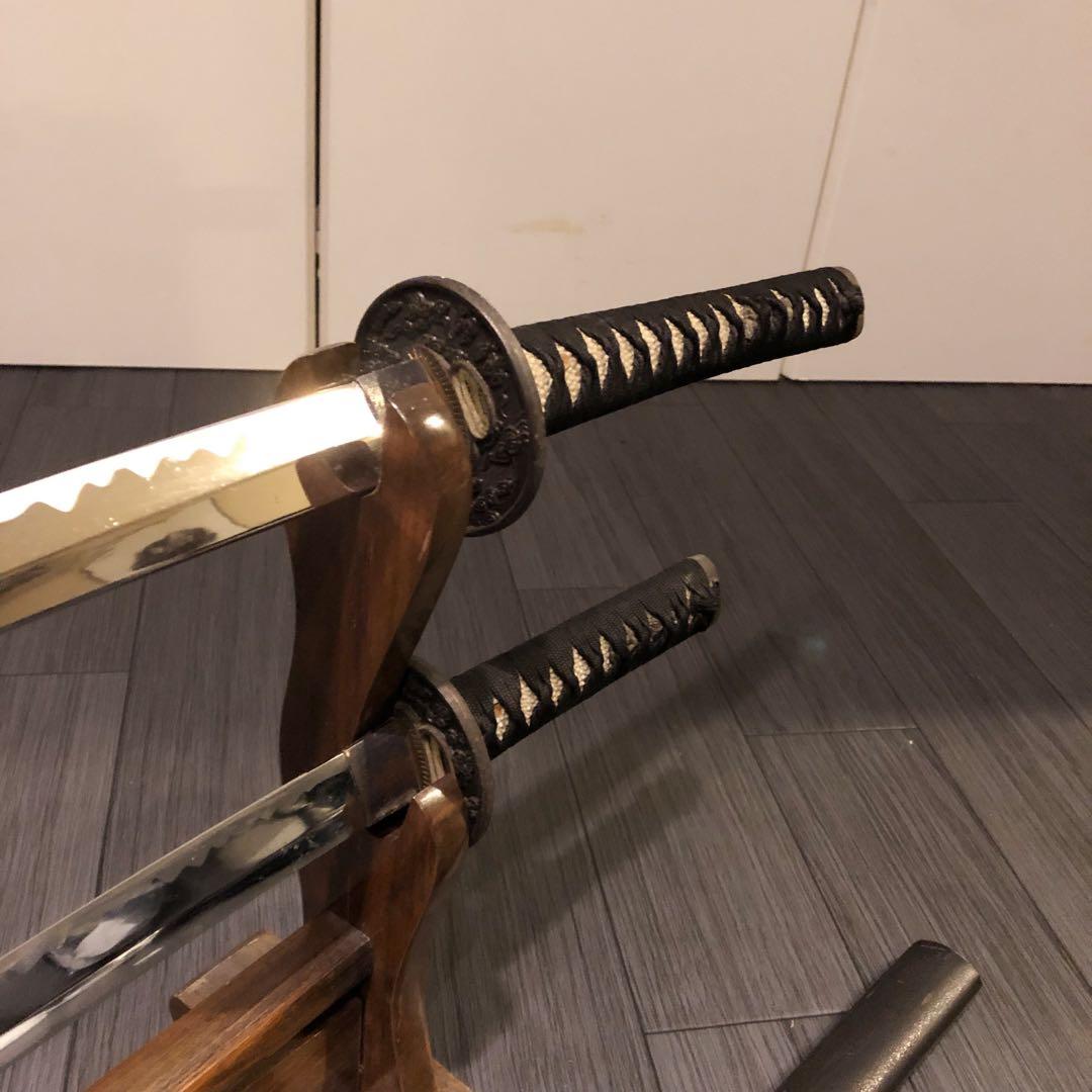 本格模造刀　大小セット　黒拵え　太刀　脇差　大小セット