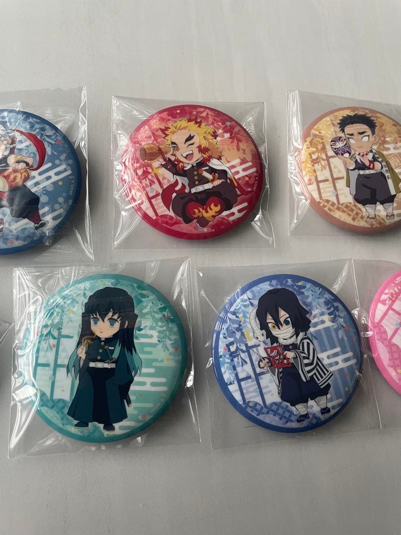 鬼滅の刃　中国限定　缶バッジ7個セット