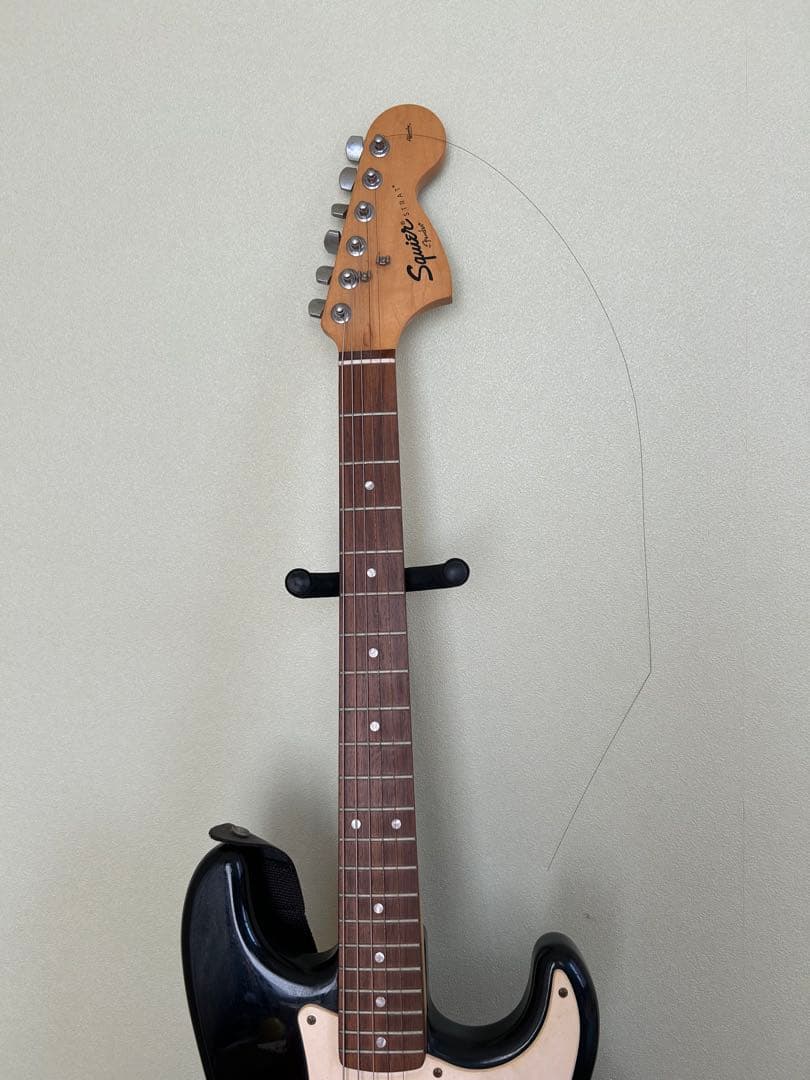 Squier ストラトキャスター ブラック 6弦