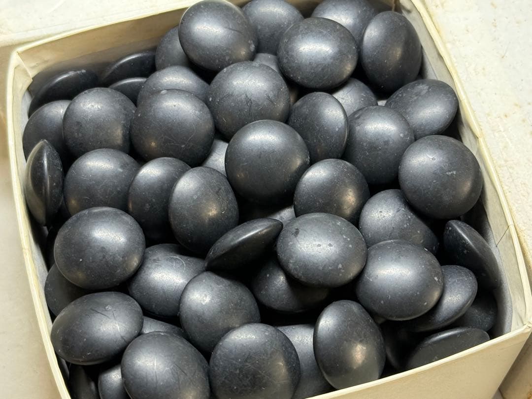 S29 高級「碁石」蛤 那智黒石 34号 厚み10㎜ 囲碁