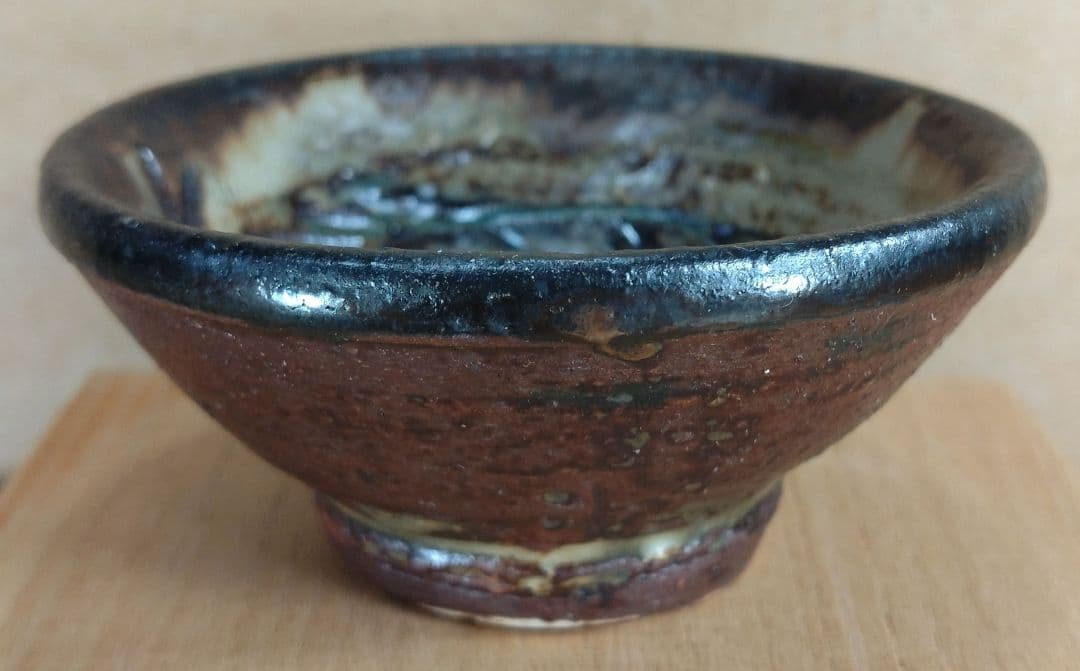 【本物保証】金城次郎 海老ぐい呑 共箱 栞 人間国宝 壺屋焼 壷屋焼 海老紋ぐい