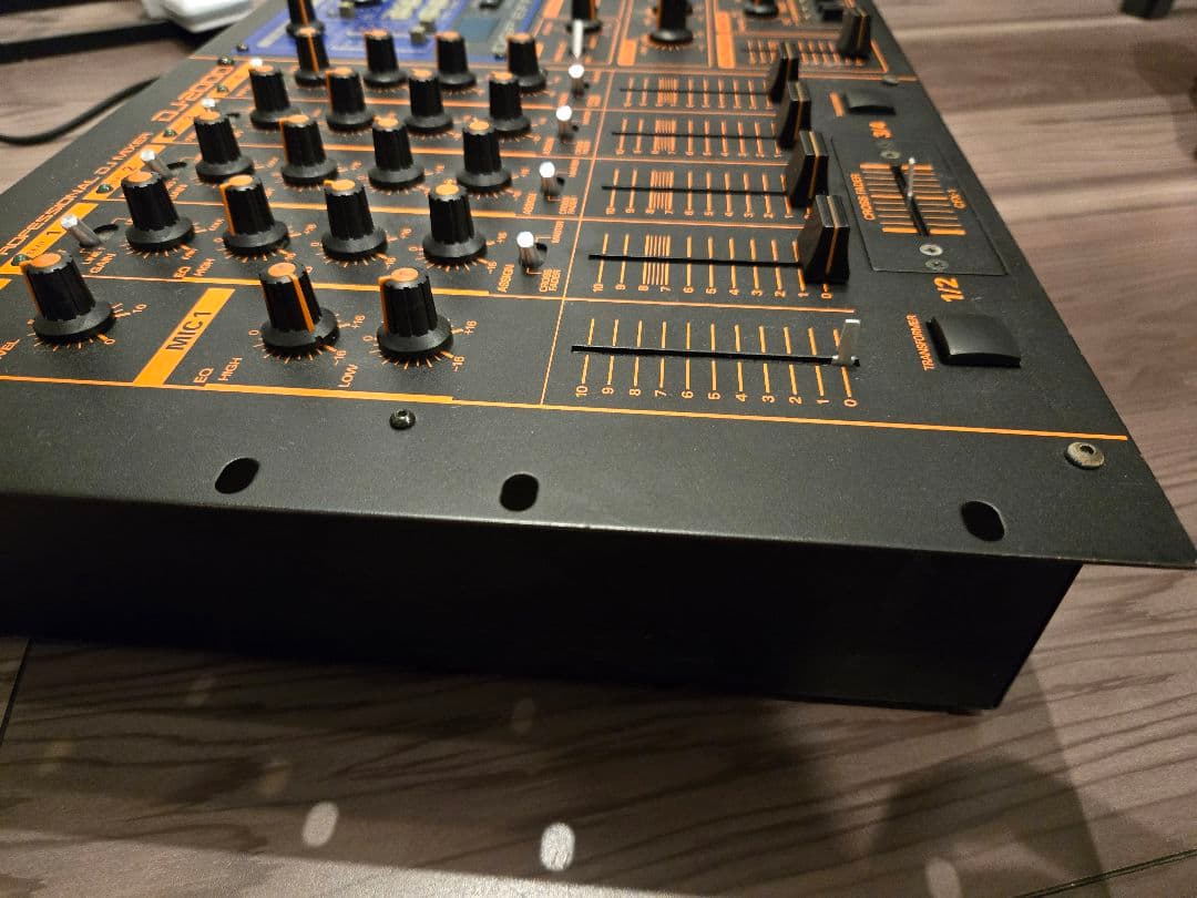 【Roland】ローランドプロフェッショナルDJ MIXER DJ-2000