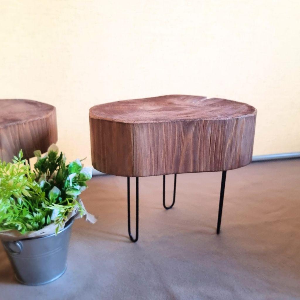 ナチュラルウッドのアイアンレッグテーブル エイジング塗装