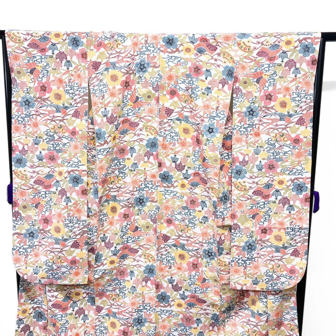 白地　型染め　流水　扇　花模様　鳥　振袖　034w