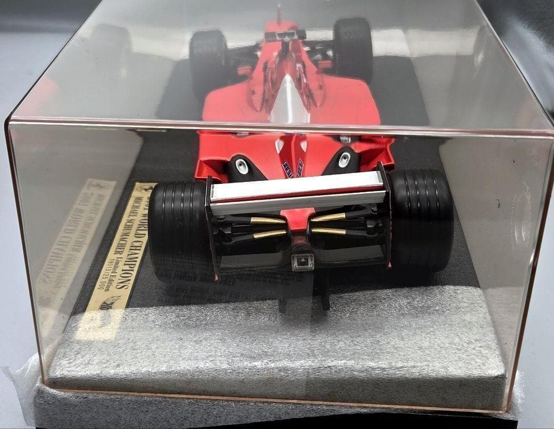 Ferrari　F2001 BBR 1/18 Mシューマッハワールドチャンピオン