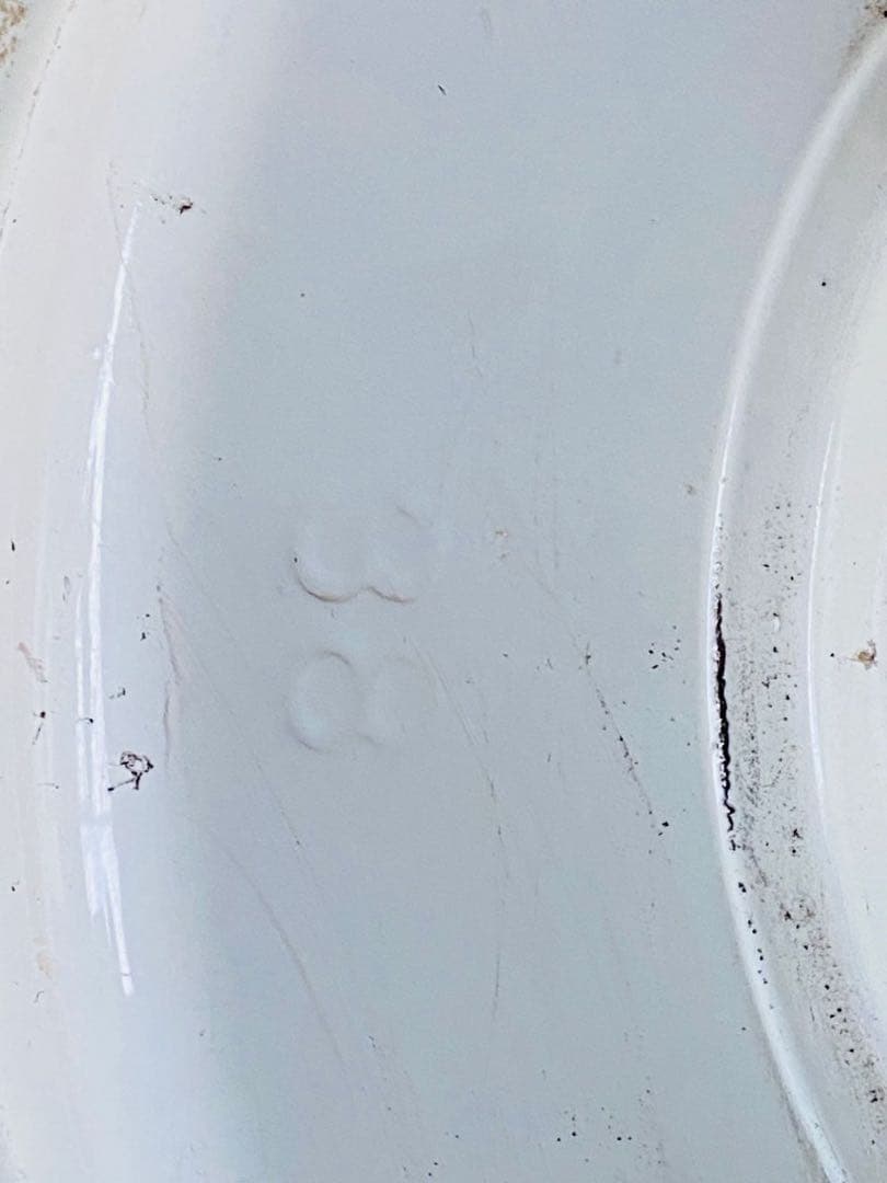 Aladdin 38. ホワイト ストーブ 円筒形デザイン