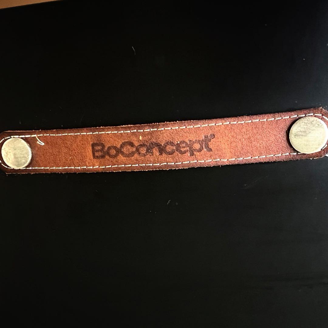 取付無料！ボーコンセプト ミラノ 北欧デンマーク モダン伸長式ダイニングテーブル