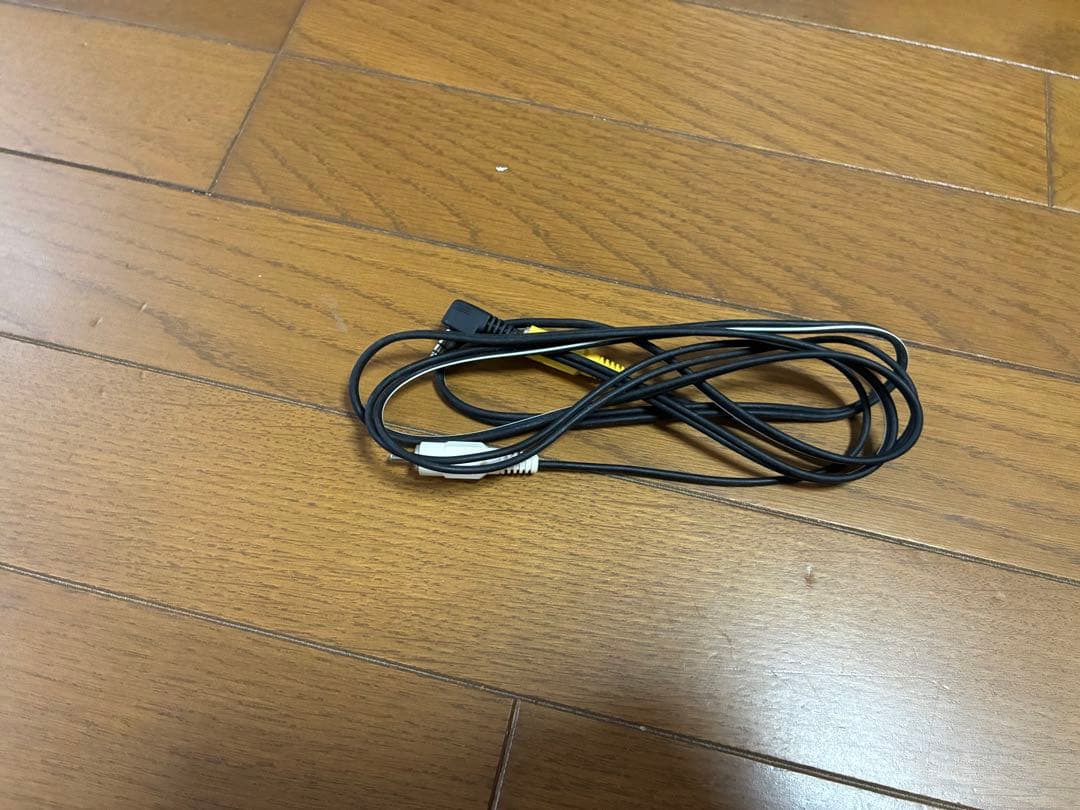 【vhs-c 稼働品】ビデオカメラ 付属品・説明書付き（再生のみ）