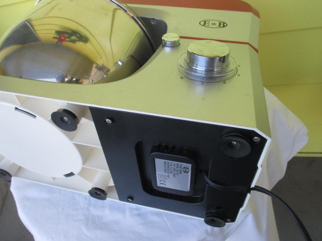 ★E&B 　ミキサー 　赤 シルバー　 ステンレスボウル　EB-1701X