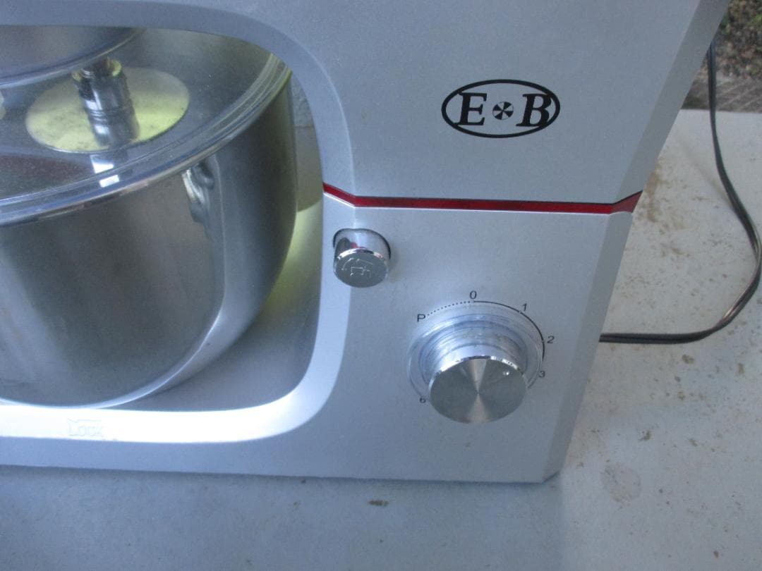 ★E&B 　ミキサー 　赤 シルバー　 ステンレスボウル　EB-1701X