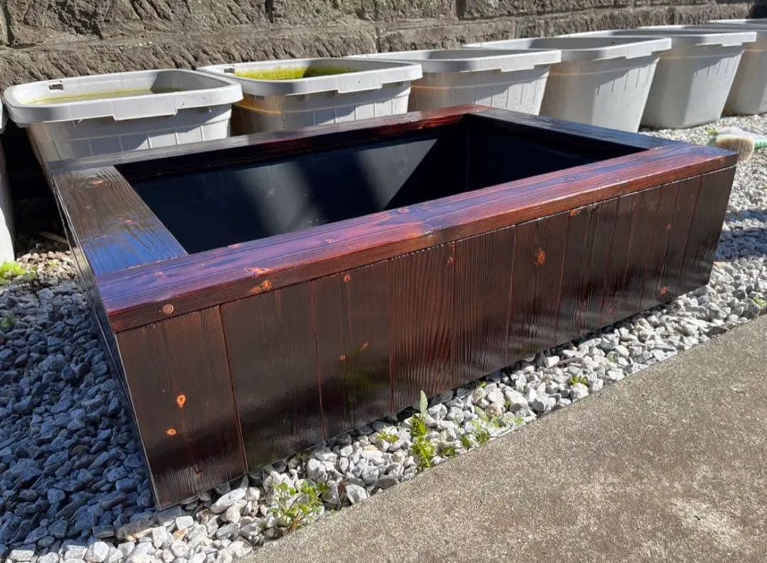 【新品】　60Lトロ舟と木枠のセット　屋外用　網蓋つき