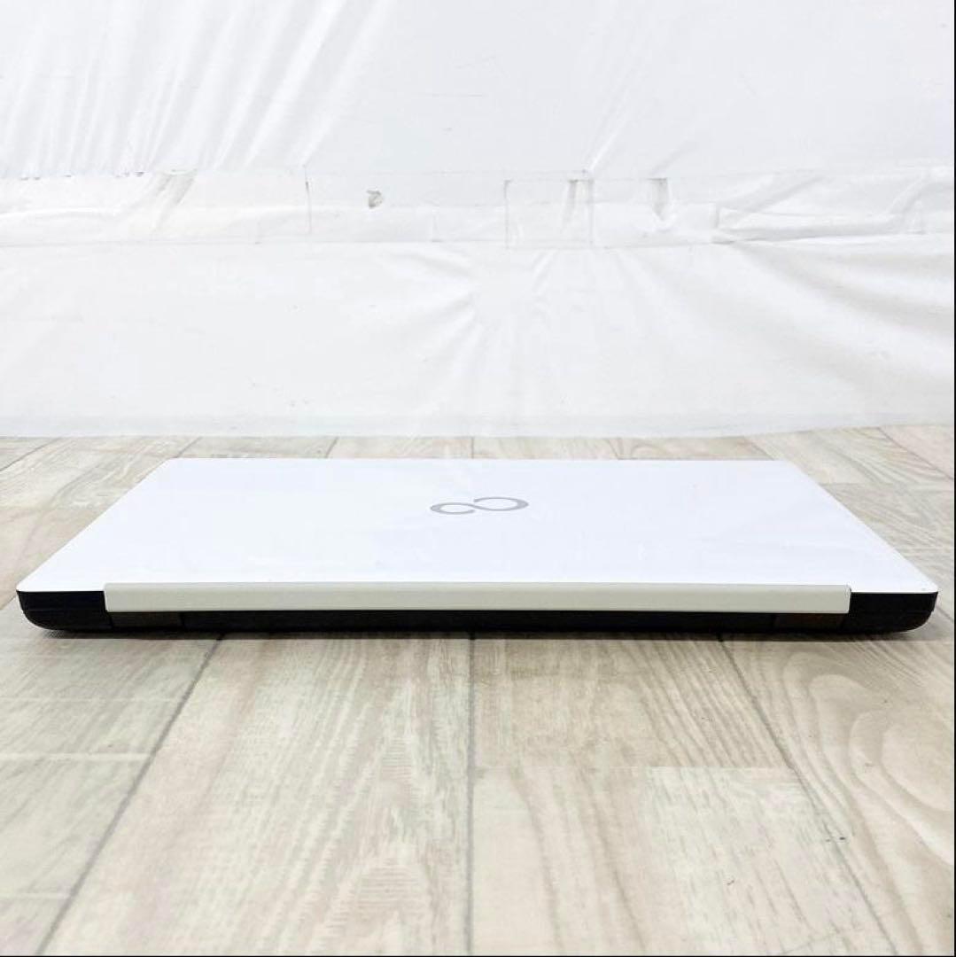 トニーざタイガー✨新品FUJITSU ノートパソコン　FMVA43/H2