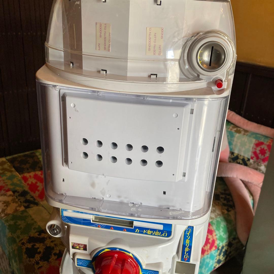 ガチャ機　カードダスマシン　バンダイ
