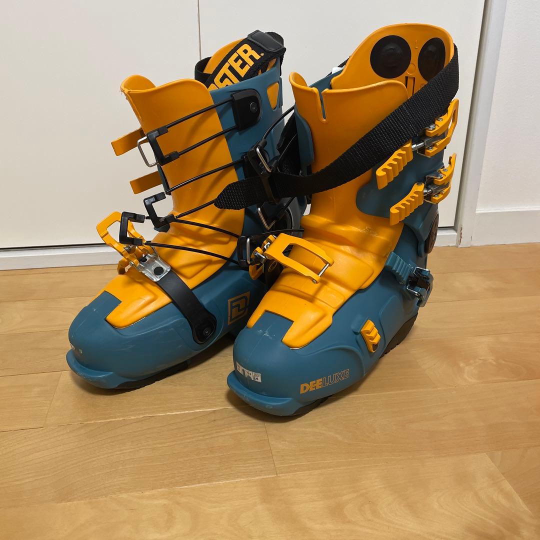 DEELUXE のスノーボードアルペン用ブーツ