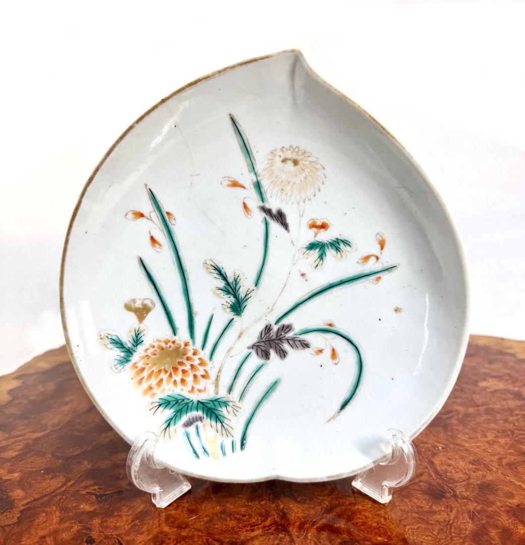 江戸時代 献上伊万里 寿桃型菊文中皿 古伊万里 古美術 ウブ品 WWTT417