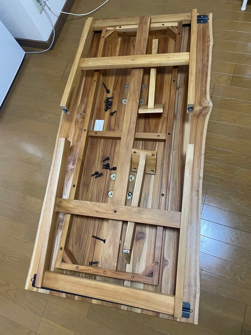 UNICO SOTO 耳付き ダイニングテーブル W1600