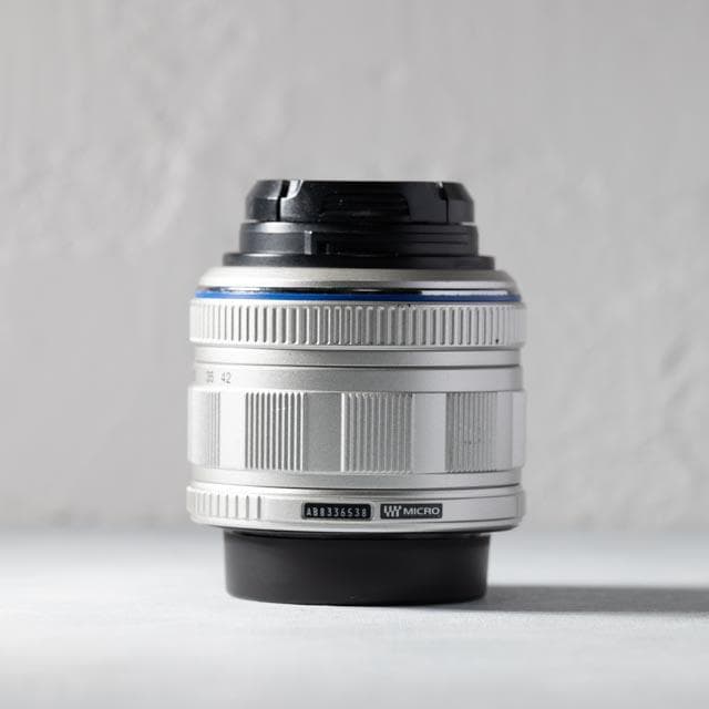 OLYMPUS M.ZUIKO DIGITAL 14-42mm Ⅱ シルバー