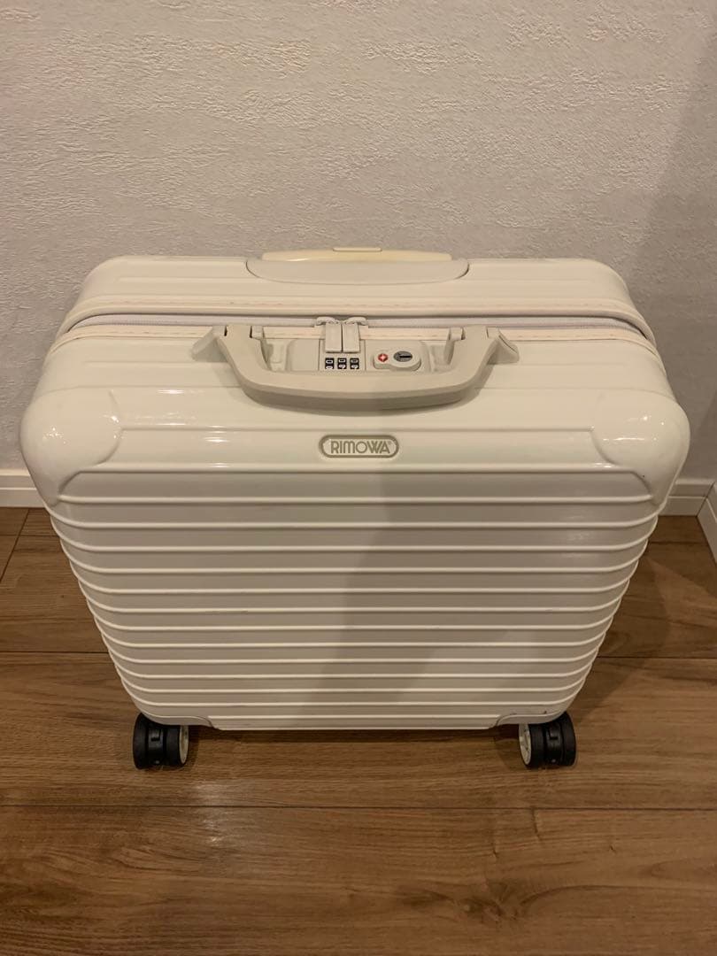 ユナイテッドアローズ別注　RIMOWA SALSA ECRU