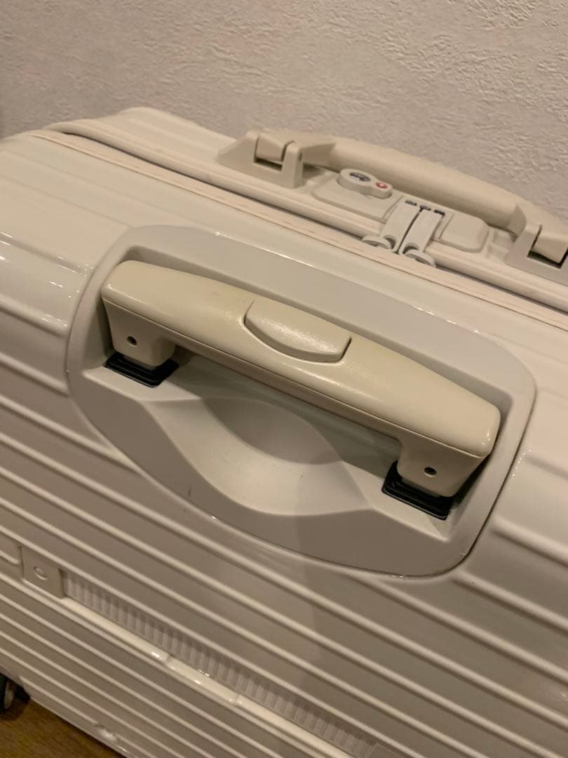 ユナイテッドアローズ別注　RIMOWA SALSA ECRU