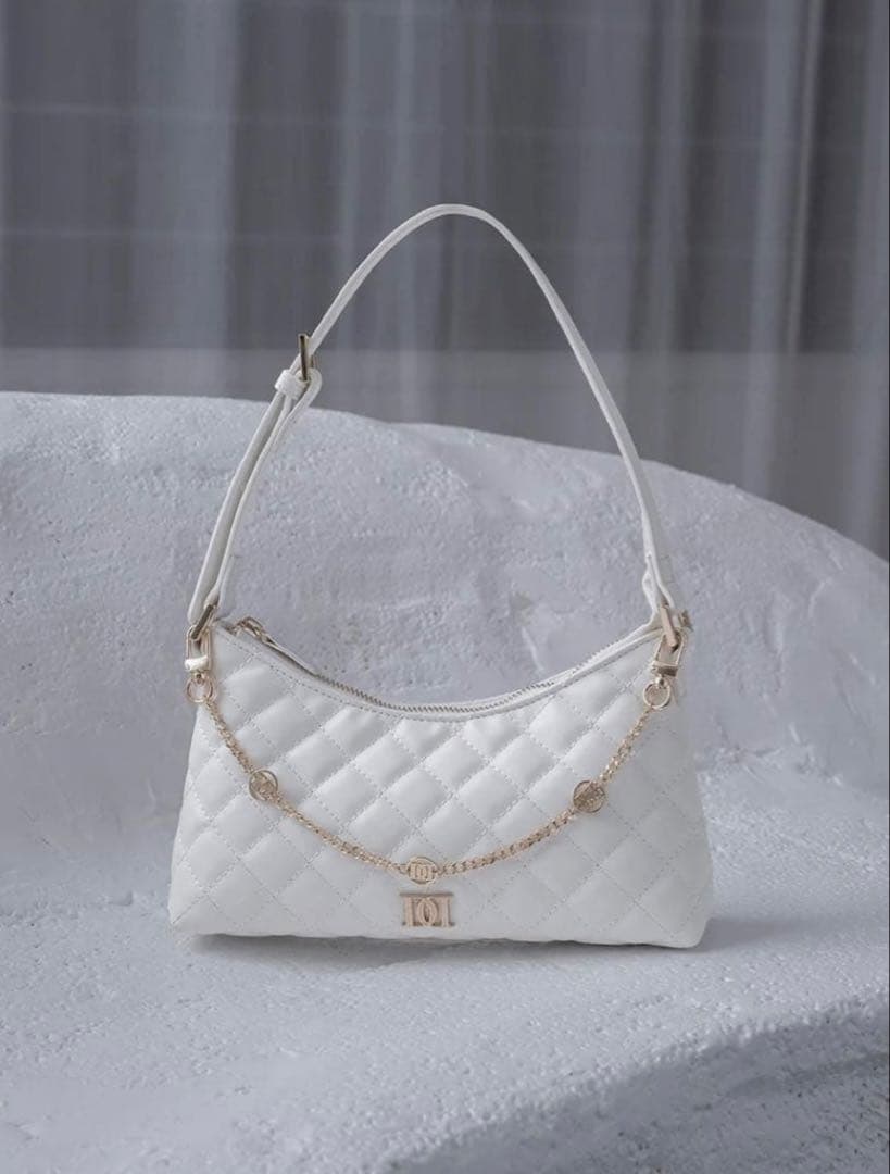 darich キルティングチェーンハンドミニバッグ　WHT