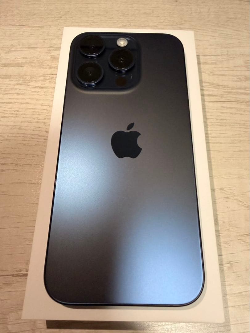 Apple iPhone 15pro 256GB ブルーチタニウム