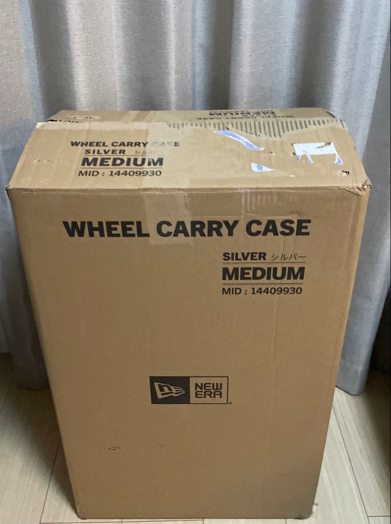 NEW ERAキャリーケース 60-66Lシルバー