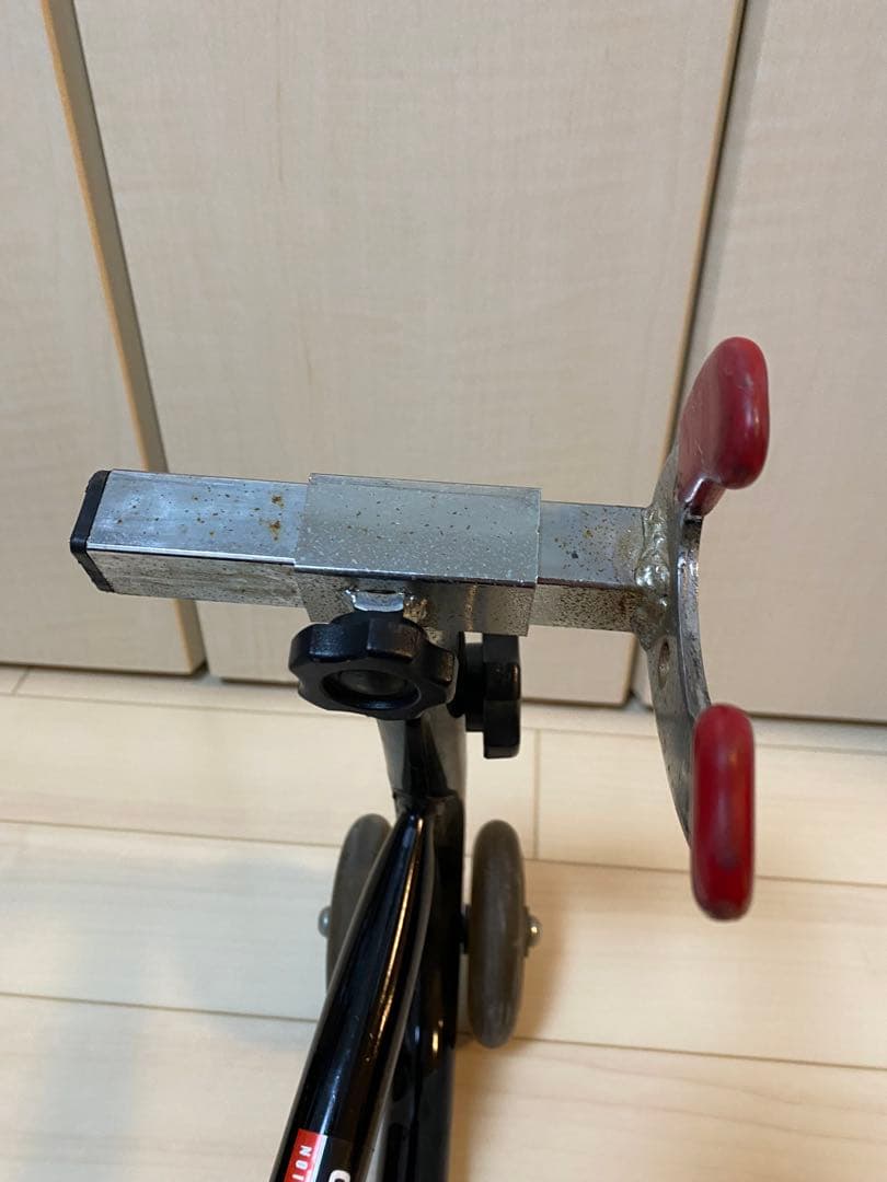 【ジェイトリップ J-TRIP ローラースタンド JT-1052BK V受け付】