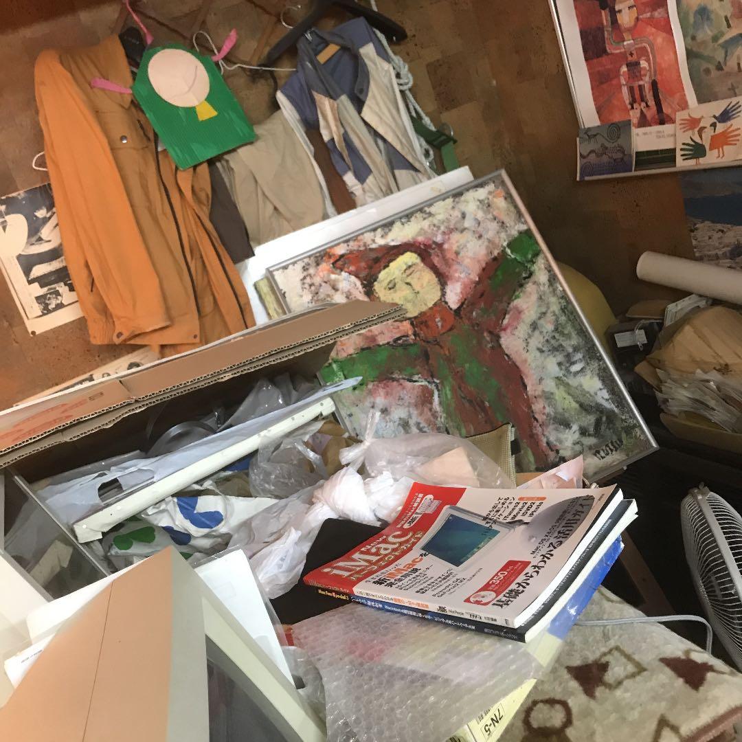 自作の絵画のダンスする子