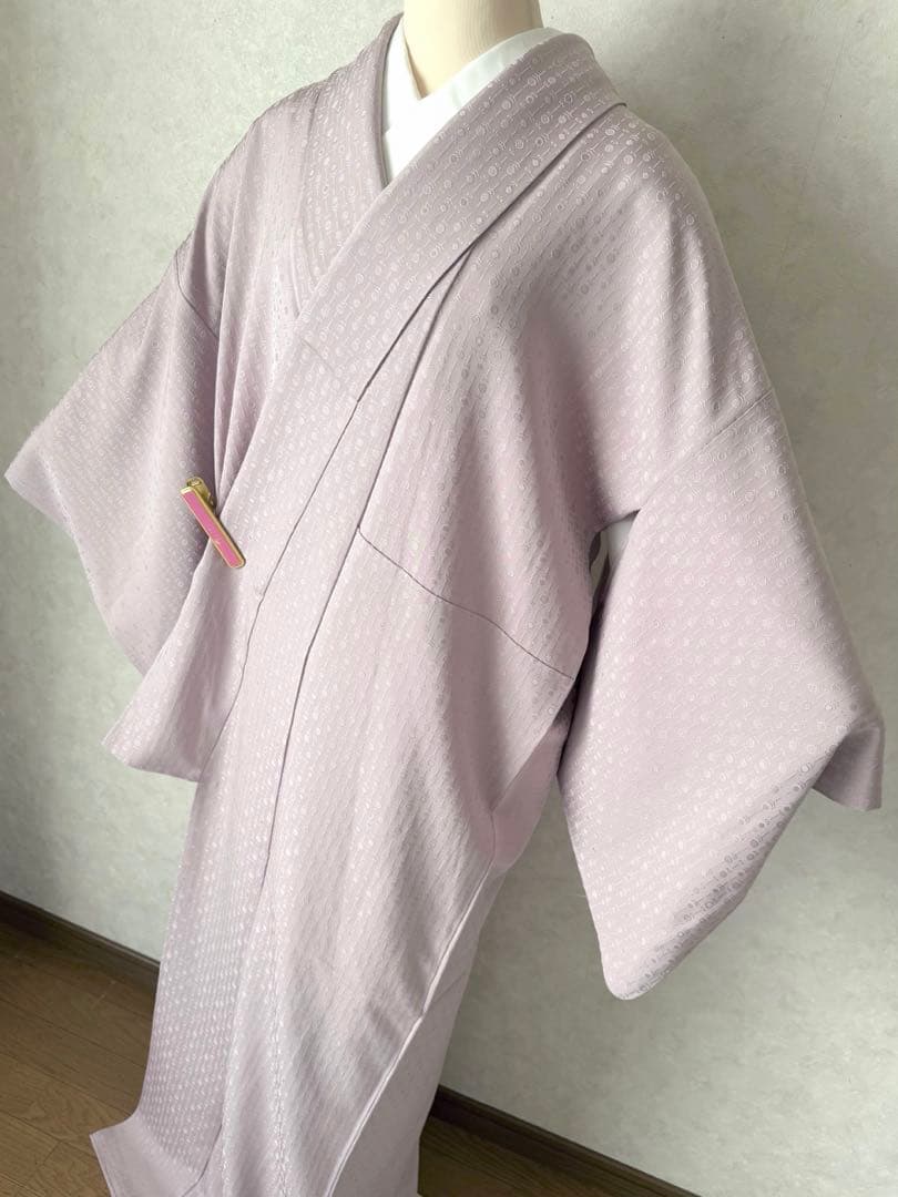 a16【特価】美品 抽象模様織り出し 一つ紋 正絹 色無地 裄 65.5