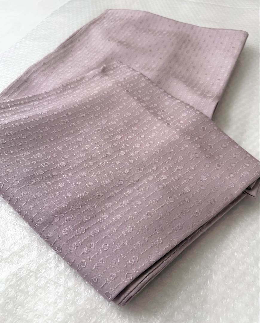 a16【特価】美品 抽象模様織り出し 一つ紋 正絹 色無地 裄 65.5