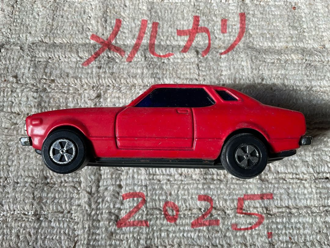 日産ブルーバードのブリキカー／丈夫で安全　イチコーのおもちゃ。【美品　箱無し】。