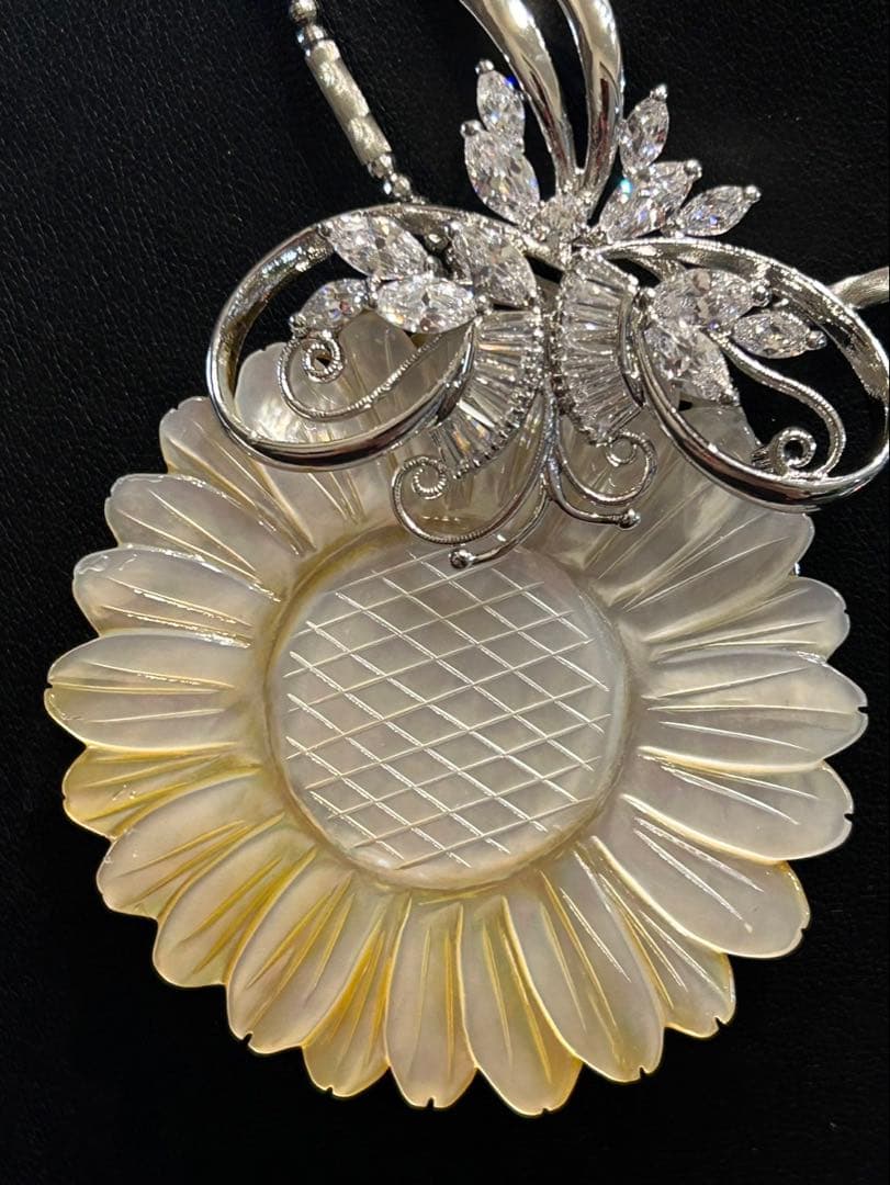 みるくみるく❣️白蝶貝細工向日葵　同梱おまとめ割