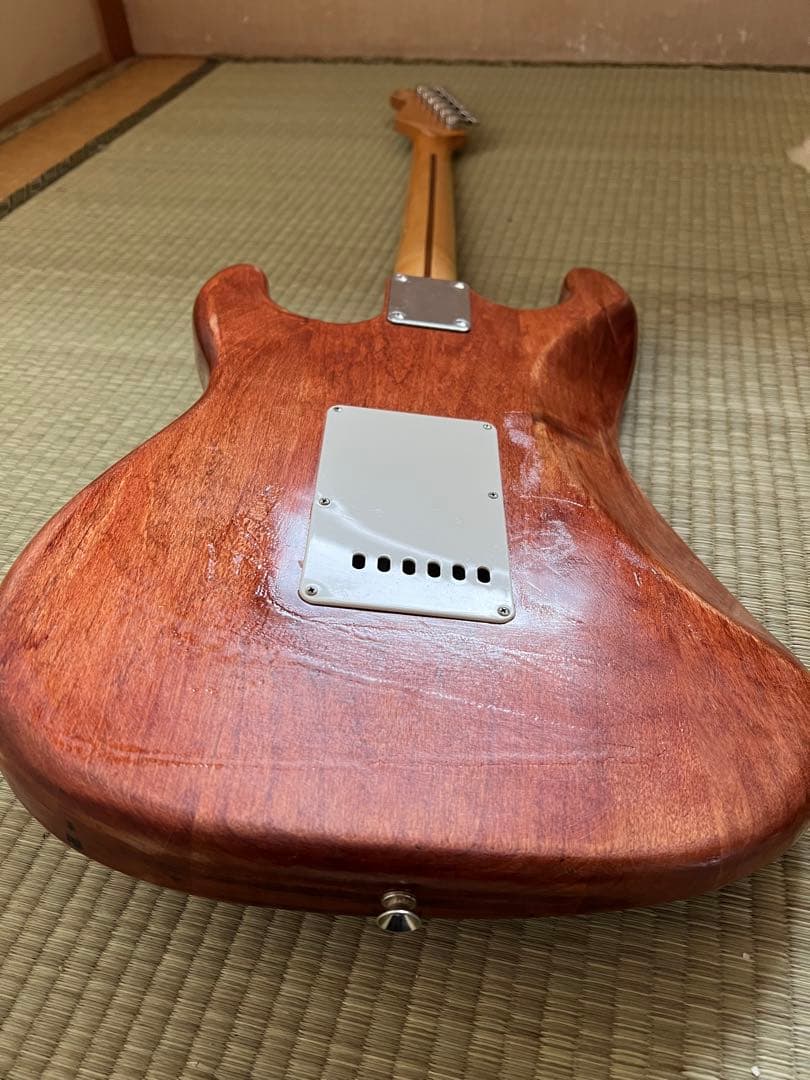 ストラトキャスター タイプ手作りエレキギター